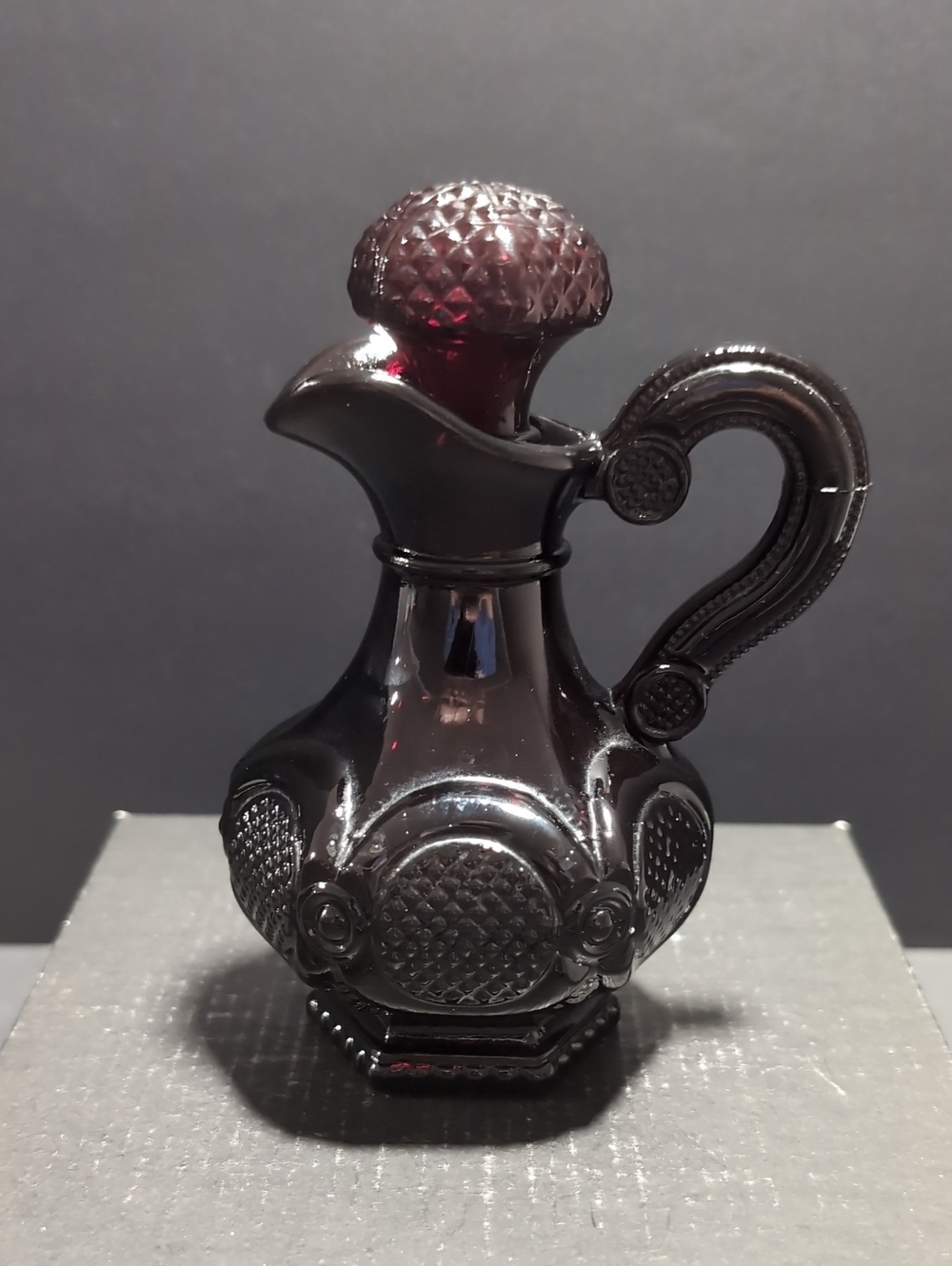 VGT,Avon Cape Cod Collection Ruby Red Glass Cruet Decanter.